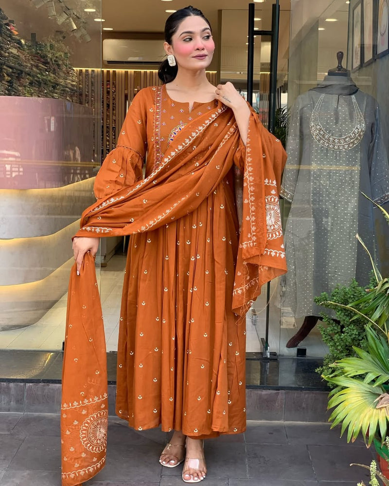 Rust Orange Embroidered Cotton kurta & pant with malmal dupatta